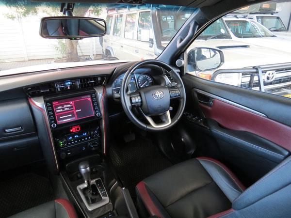 Group-2-2.8-Toyota-Fortuner-interior