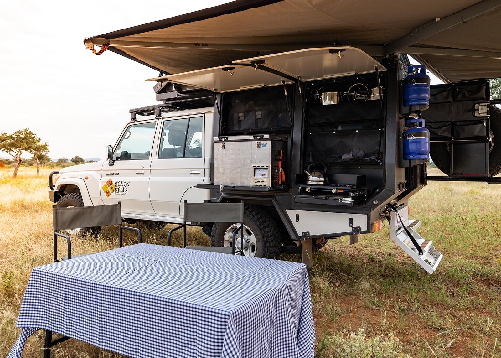 Group-3-V8-Toyota-Land-Cruiser-Bushcamper-equipped-for-2-to-4-persons-tent-open-kitchen-and-rear