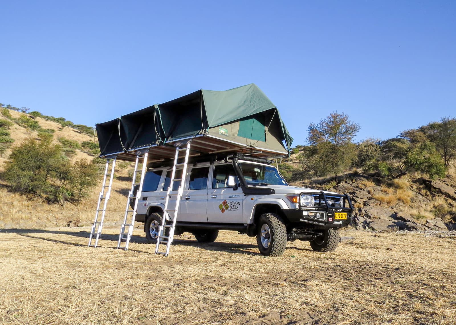 Group-5c-V8-Land-Cruiser-HJ76-stretched-equipped-for-5-to-6-persons-camping-edit