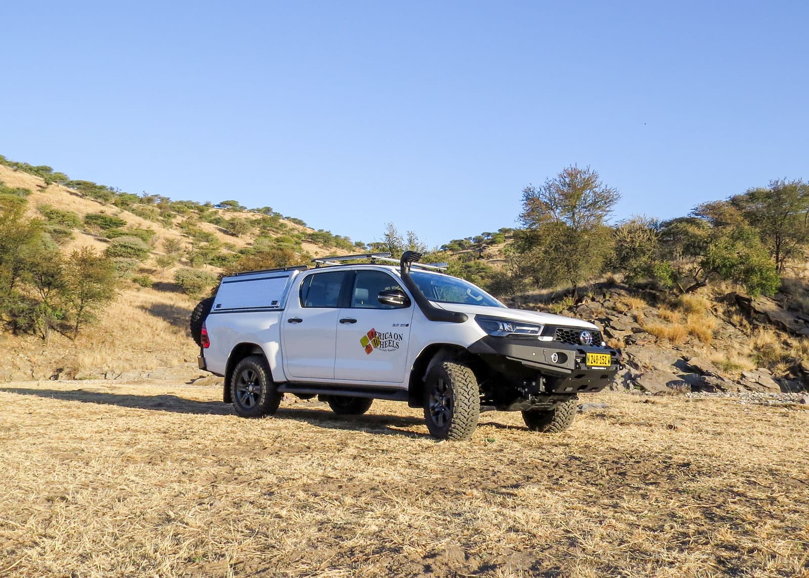 Group-6-2.8-Toyota-Hilux-without-camping-equipment
