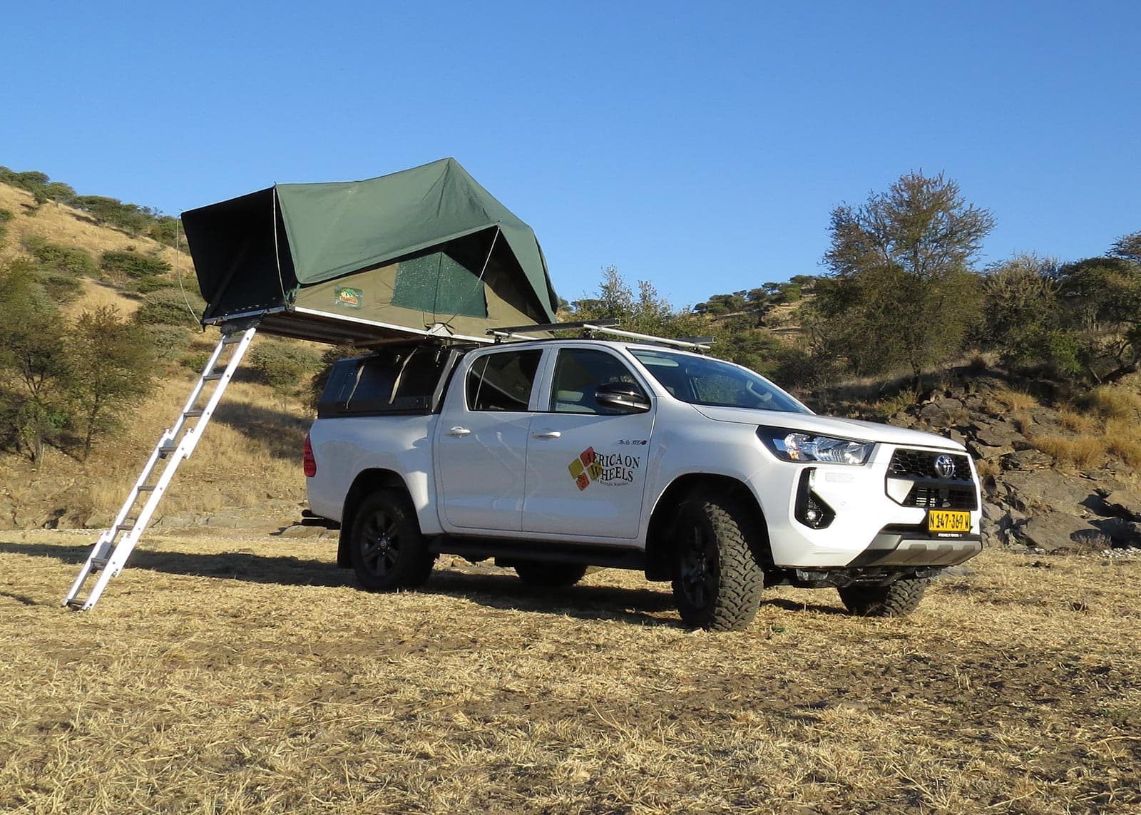 Group-7a-2.4-Toyota-Hilux-fully-equipped-for-two-persons-camping